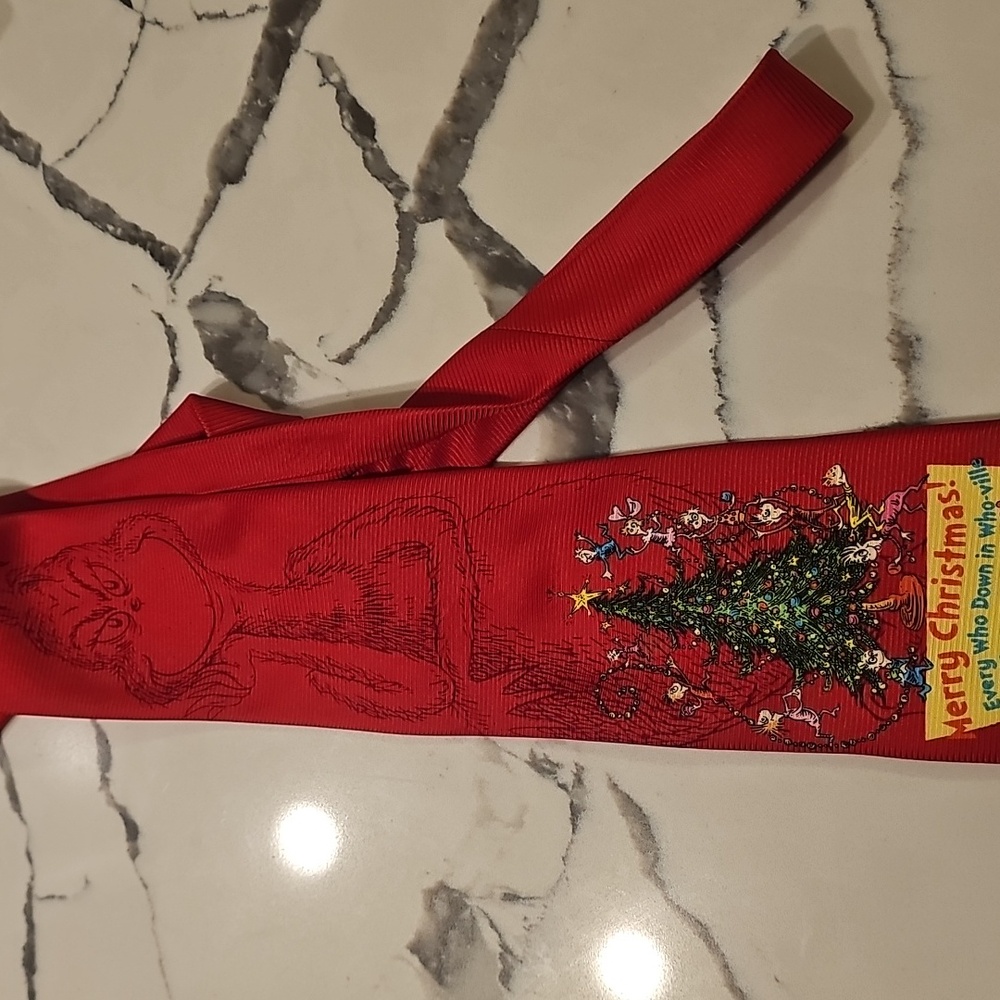Dr. Seuss "How the Grinch Stole Christmas" necktie